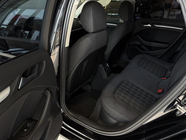 Audi A3 III (8V) с пробегом 2014 года, цена 1 190 000 рублей, 179000 км, седан, Автокод Объявления