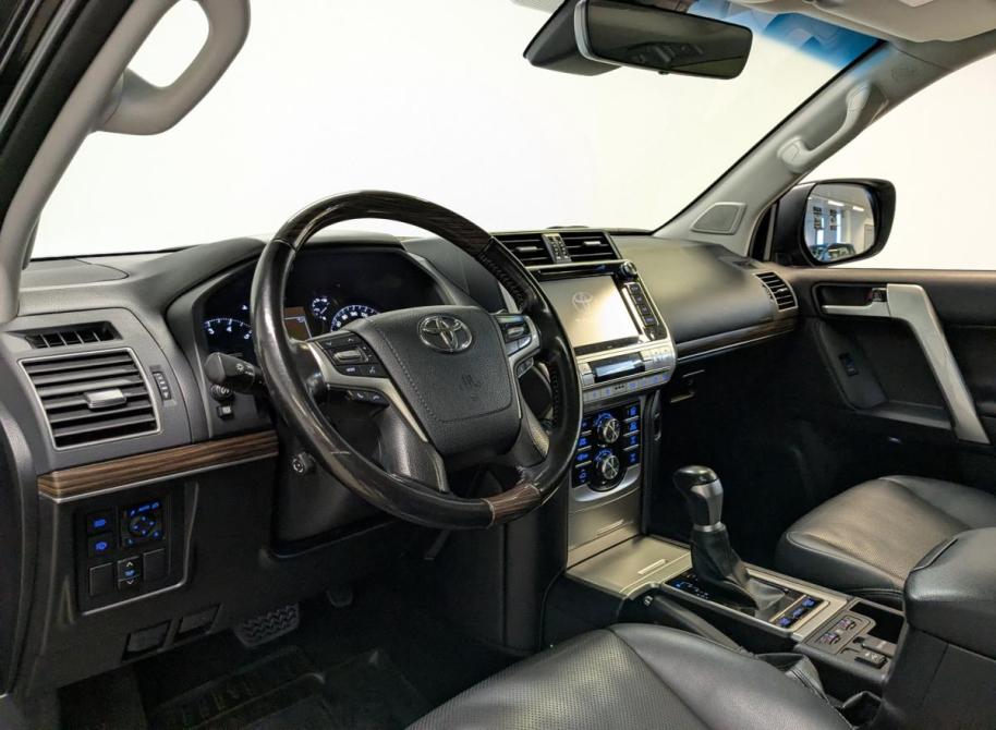 Toyota Land Cruiser Prado 150 Series Рестайлинг 2 Санкт-Петербург  - изображение 16