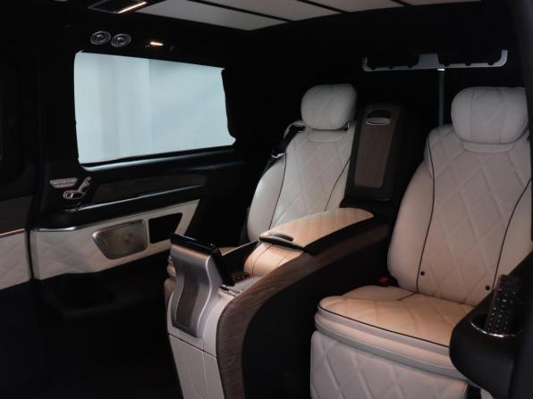 Mercedes-Benz V-Класс III (W447) Рестайлинг 2 с пробегом 2025 года, цена 17 999 000 рублей, 2050 км, минивэн, Автокод Объявления
