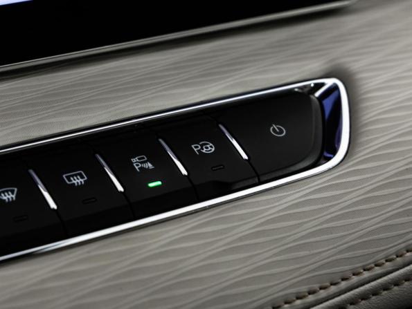 Haval Jolion I с пробегом 2023 года, цена 1 801 800 рублей, 114250 км, внедорожник, Автокод Объявления