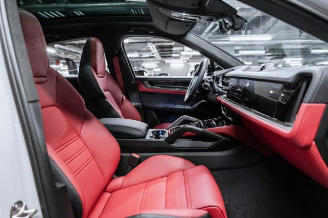 Новый Porsche Cayenne III Рестайлинг 2025 года, цена 22 700 000 рублей, внедорожник, Автокод Объявления
