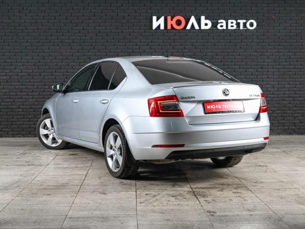 Skoda Octavia III (A7) Рестайлинг с пробегом 2017 года, цена 1 690 000 рублей, 130430 км, лифтбек, Автокод Объявления