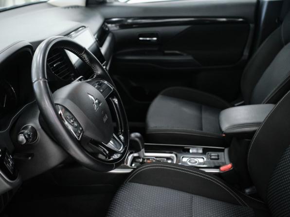 Mitsubishi Outlander III Рестайлинг 3 с пробегом 2020 года, цена 2 597 000 рублей, 78356 км, внедорожник, Автокод Объявления