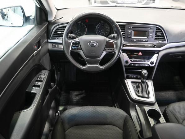 Hyundai Elantra VI (AD) с пробегом 2018 года, цена 1 399 900 рублей, 108000 км, седан, Автокод Объявления