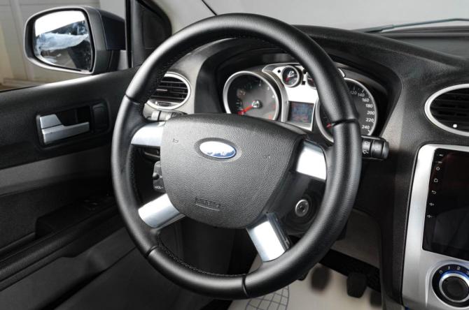 Ford Focus II с пробегом 2008 года, цена 399 000 рублей, 211752 км, седан, Автокод Объявления