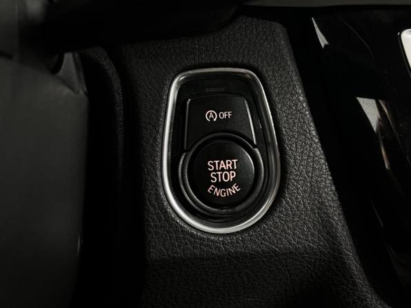 BMW 3 серии VI (F3x) Рестайлинг с пробегом 2018 года, цена 1 380 200 рублей, 124529 км, седан, Автокод Объявления