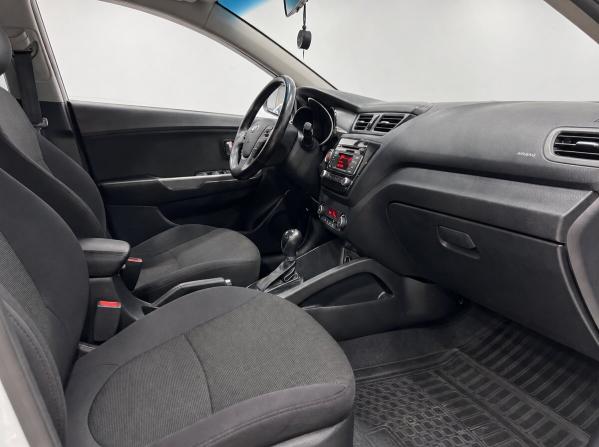Kia Rio III Рестайлинг с пробегом 2016 года, цена 1 170 500 рублей, 154728 км, седан, Автокод Объявления