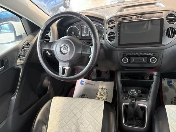 Volkswagen Tiguan I Рестайлинг с пробегом 2011 года, цена 1 049 000 рублей, 238311 км, внедорожник, Автокод Объявления