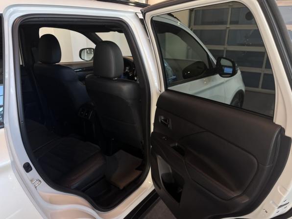Mitsubishi Outlander III Рестайлинг 3 с пробегом 2022 года, цена 3 135 000 рублей, 31744 км, внедорожник, Автокод Объявления