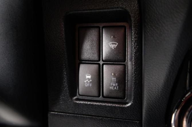 Toyota Land Cruiser Prado 150 Series Рестайлинг 1 с пробегом 2016 года, цена 3 499 000 рублей, 213060 км, внедорожник, Автокод Объявления