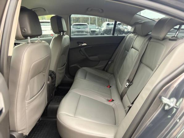 Opel Insignia I Рестайлинг с пробегом 2014 года, цена 1 395 000 рублей, 64000 км, седан, Автокод Объявления
