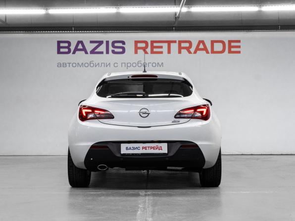 Opel Astra J Рестайлинг с пробегом 2013 года, цена 890 000 рублей, 153862 км, хэтчбек, Автокод Объявления