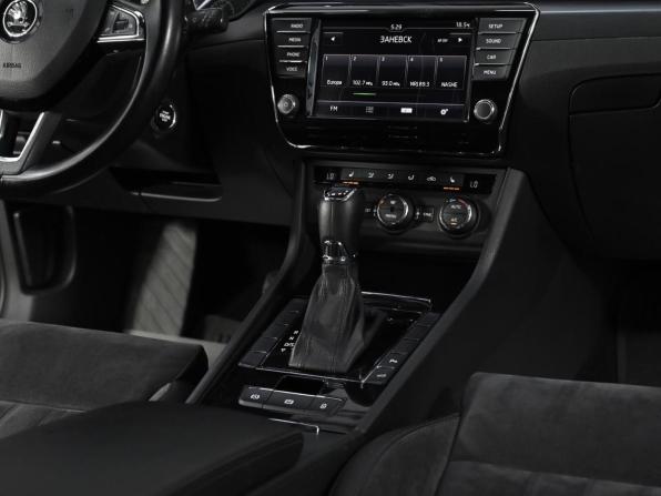 Skoda Superb III с пробегом 2016 года, цена 1 549 000 рублей, 127000 км, лифтбек, Автокод Объявления