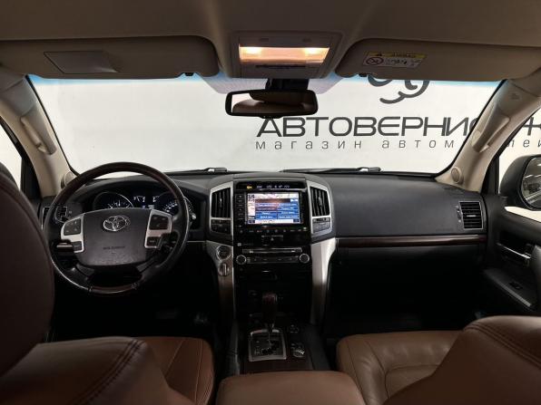 Toyota Land Cruiser 200 Series Рестайлинг 1 с пробегом 2014 года, цена 3 680 000 рублей, 274704 км, внедорожник, Автокод Объявления