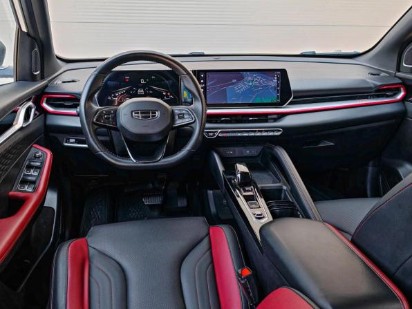 Geely Coolray I Рестайлинг с пробегом 2023 года, цена 2 010 000 рублей, 21076 км, внедорожник, Автокод Объявления