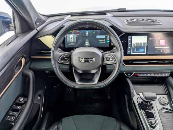 Geely Monjaro I с пробегом 2023 года, цена 2 995 000 рублей, 44990 км, внедорожник, Автокод Объявления