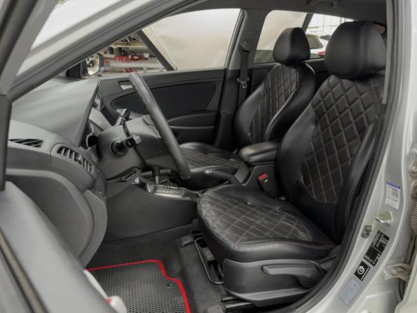 Hyundai Solaris I Рестайлинг с пробегом 2015 года, цена 799 000 рублей, 225193 км, хэтчбек, Автокод Объявления