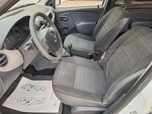 Renault Logan I Рестайлинг с пробегом 2014 года, цена 235 000 рублей, 499318 км, седан, Автокод Объявления