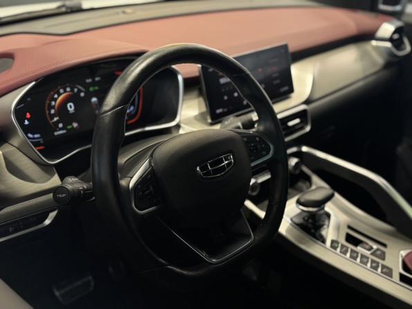 Geely Coolray I с пробегом 2022 года, цена 1 980 000 рублей, 57000 км, внедорожник, Автокод Объявления