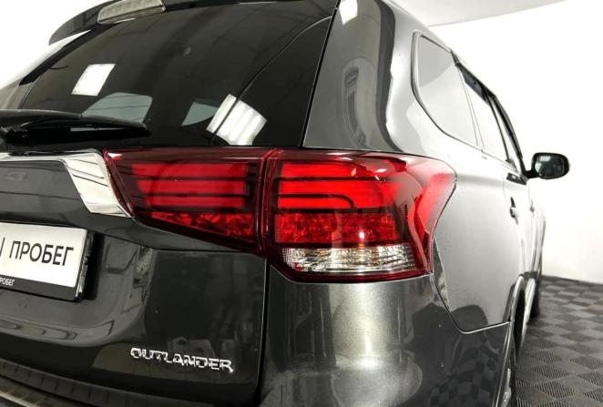 Mitsubishi Outlander III Рестайлинг 2 с пробегом 2016 года, цена 1 950 000 рублей, 87068 км, внедорожник, Автокод Объявления