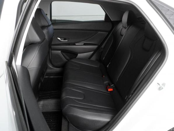 Hyundai Elantra VII (CN7) Рестайлинг с пробегом 2024 года, цена 1 999 000 рублей, 14956 км, седан, Автокод Объявления