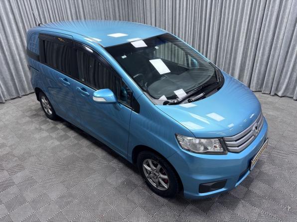 Honda Freed I Рестайлинг с пробегом 2012 года, цена 1 250 000 рублей, 159534 км, компактвэн, Автокод Объявления