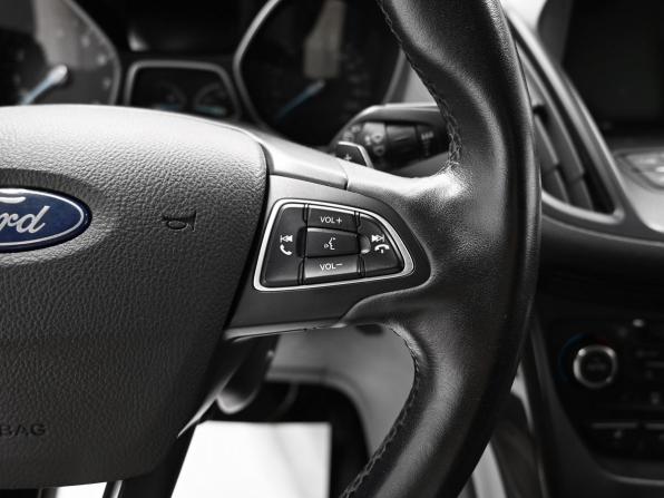 Ford Kuga II Рестайлинг с пробегом 2018 года, цена 1 735 000 рублей, 103370 км, внедорожник, Автокод Объявления