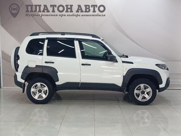 Lada (ВАЗ) Niva Travel I с пробегом 2022 года, цена 949 000 рублей, 32500 км, внедорожник, Автокод Объявления