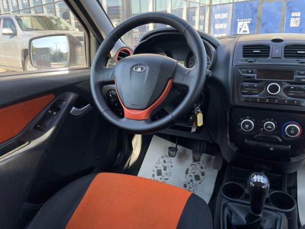 Lada (ВАЗ) Kalina II с пробегом 2015 года, цена 640 000 рублей, 71281 км, универсал, Автокод Объявления