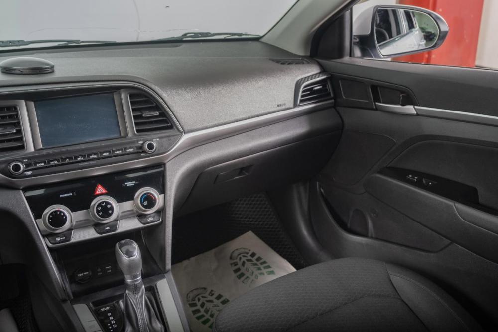 Hyundai Elantra VI (AD) Рестайлинг Томск  - изображение 12