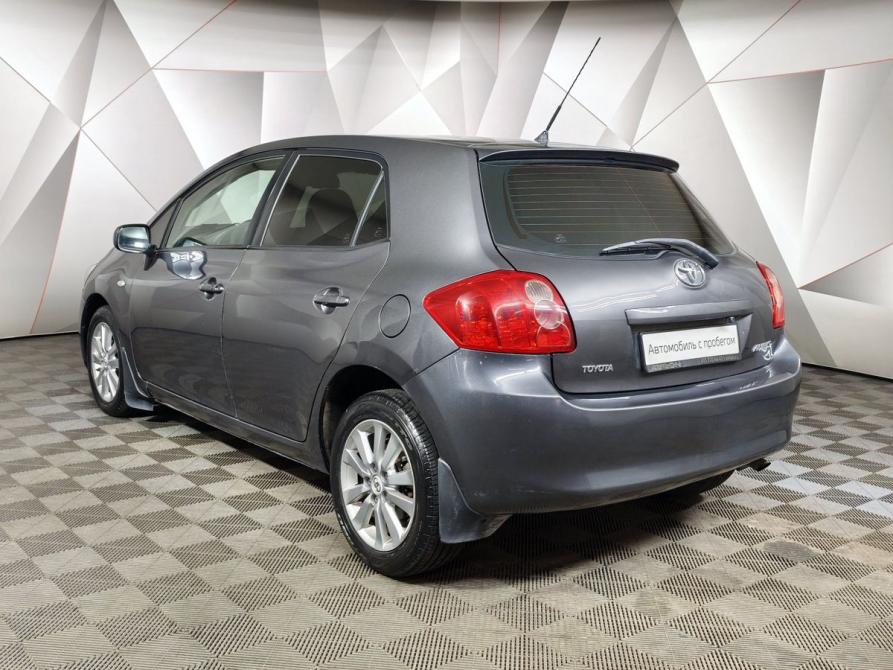 Toyota Auris I Москва  - изображение 4