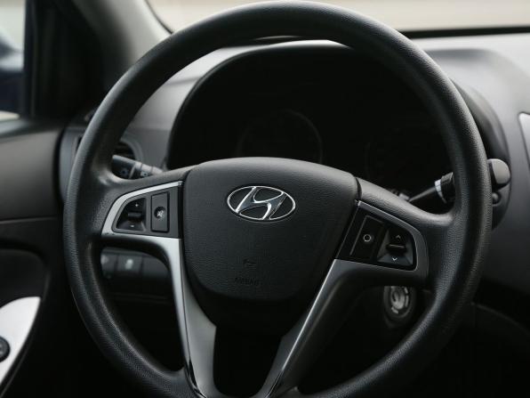 Hyundai Solaris I Рестайлинг с пробегом 2016 года, цена 1 026 000 рублей, 151600 км, седан, Автокод Объявления