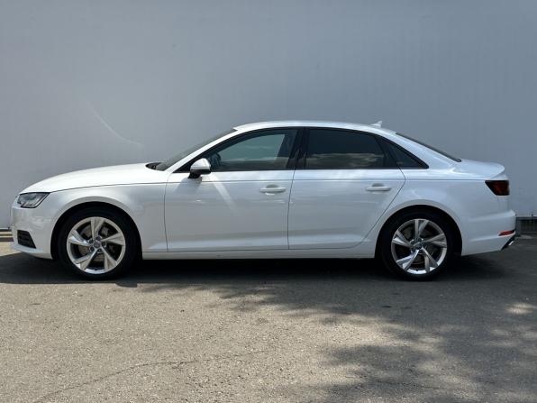 Audi A4 V (B9) с пробегом 2019 года, цена 2 050 000 рублей, 208098 км, седан, Автокод Объявления