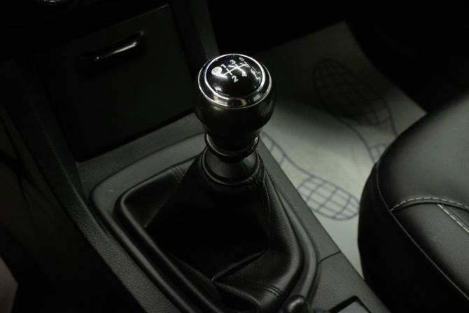 Toyota Corolla XI (E160 E170 E180) с пробегом 2013 года, цена 909 000 рублей, 198895 км, седан, Автокод Объявления