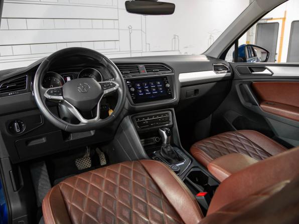 Volkswagen Tiguan II Рестайлинг с пробегом 2022 года, цена 2 850 000 рублей, 101000 км, внедорожник, Автокод Объявления