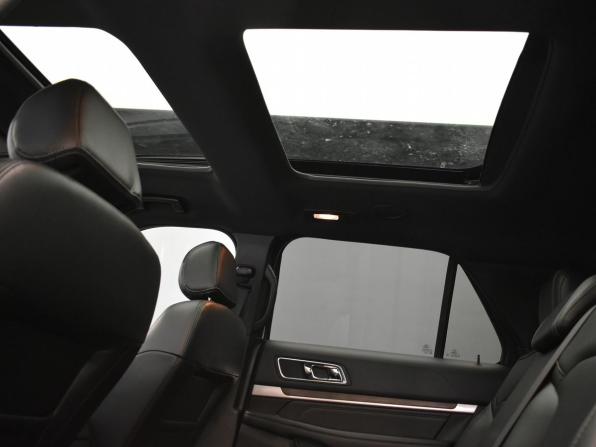 Ford Explorer V Рестайлинг с пробегом 2016 года, цена 2 370 000 рублей, 187683 км, внедорожник, Автокод Объявления