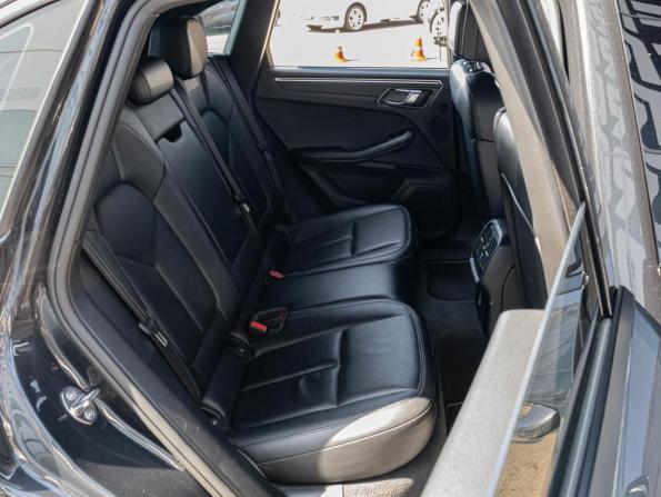 Porsche Macan I с пробегом 2018 года, цена 3 299 000 рублей, 93649 км, внедорожник, Автокод Объявления