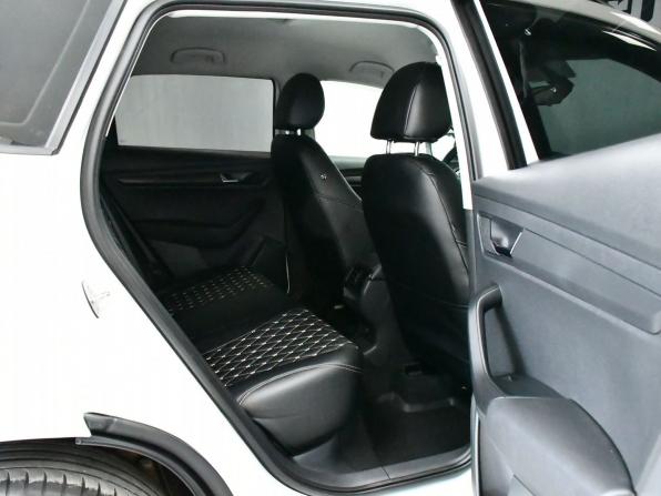Skoda Karoq I с пробегом 2021 года, цена 2 337 000 рублей, 75000 км, внедорожник, Автокод Объявления