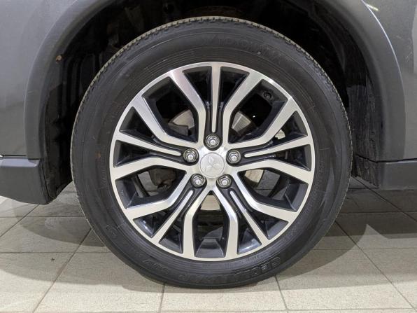 Mitsubishi Outlander III Рестайлинг 2 с пробегом 2018 года, цена 1 965 000 рублей, 136433 км, внедорожник, Автокод Объявления