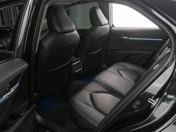 Toyota Camry VIII (XV70) Рестайлинг с пробегом 2023 года, цена 3 549 000 рублей, 32933 км, седан, Автокод Объявления