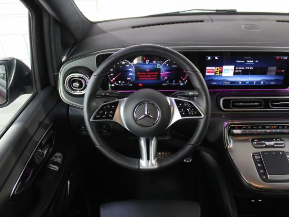 Mercedes-Benz V-Класс III (W447) Рестайлинг 2 с пробегом 2024 года, цена 11 300 000 рублей, 34484 км, минивэн, Автокод Объявления