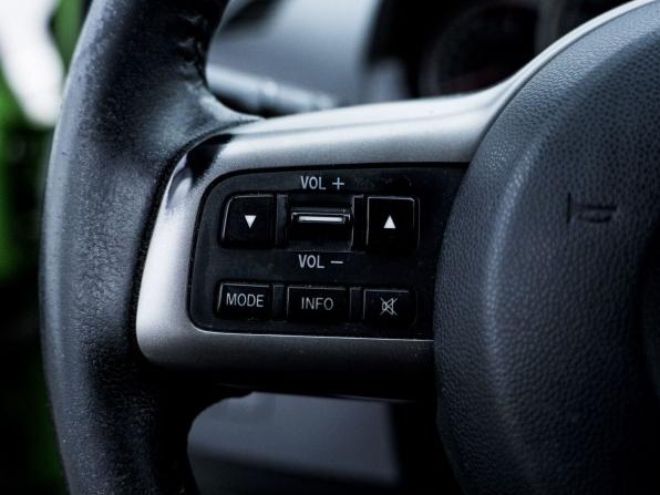 Mazda 2 II Рестайлинг (DE2) с пробегом 2012 года, цена 843 000 рублей, 139951 км, хэтчбек, Автокод Объявления
