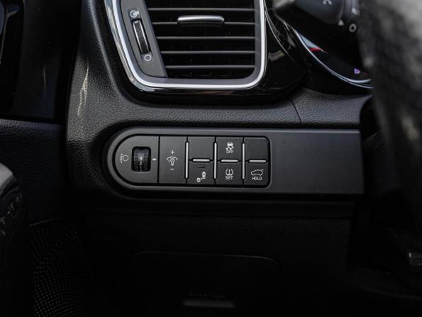 Kia Ceed III Рестайлинг с пробегом 2021 года, цена 2 120 000 рублей, 69014 км, универсал, Автокод Объявления