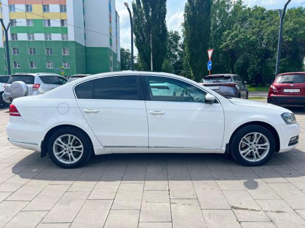 Volkswagen Passat B7 с пробегом 2011 года, цена 1 069 100 рублей, 200037 км, седан, Автокод Объявления