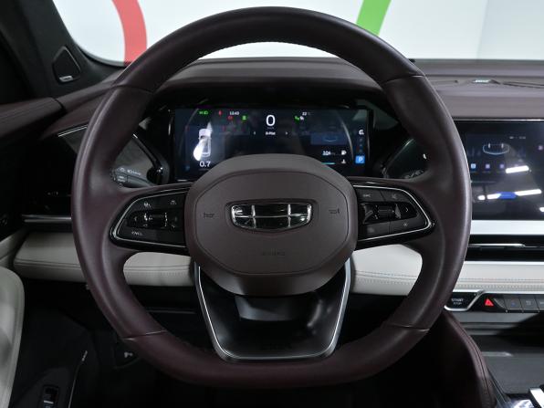 Geely Monjaro I с пробегом 2022 года, цена 3 080 000 рублей, 45200 км, внедорожник, Автокод Объявления