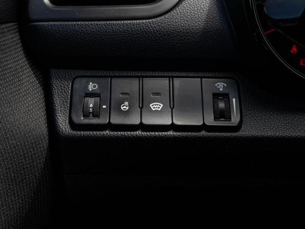 Kia Rio III Рестайлинг с пробегом 2016 года, цена 889 000 рублей, 217676 км, хэтчбек, Автокод Объявления