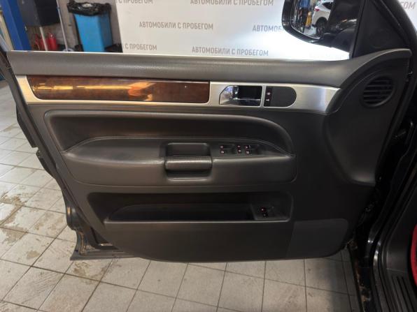 Volkswagen Touareg I Рестайлинг с пробегом 2007 года, цена 699 000 рублей, 364857 км, внедорожник, Автокод Объявления