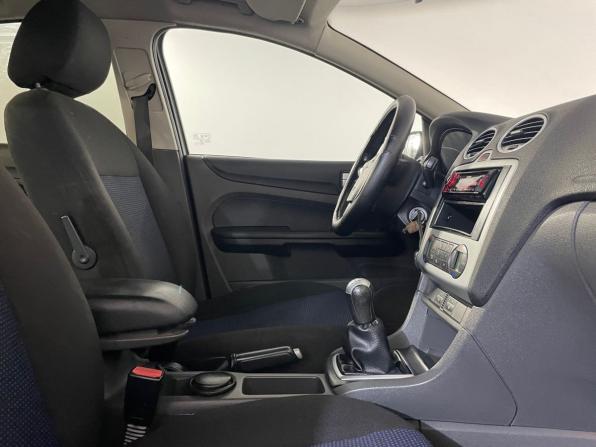 Ford Focus II с пробегом 2006 года, цена 299 900 рублей, 400000 км, седан, Автокод Объявления