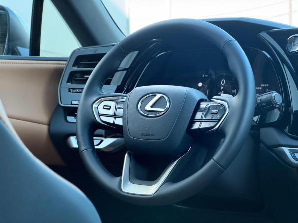 Lexus RX V с пробегом 2026 года, цена 8 400 000 рублей, 10 км, внедорожник, Автокод Объявления