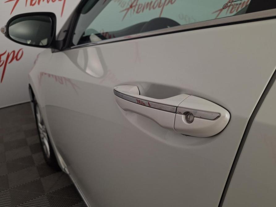 Toyota Corolla XI (E160 E170 E180) Рестайлинг 1 Псков  - изображение 18
